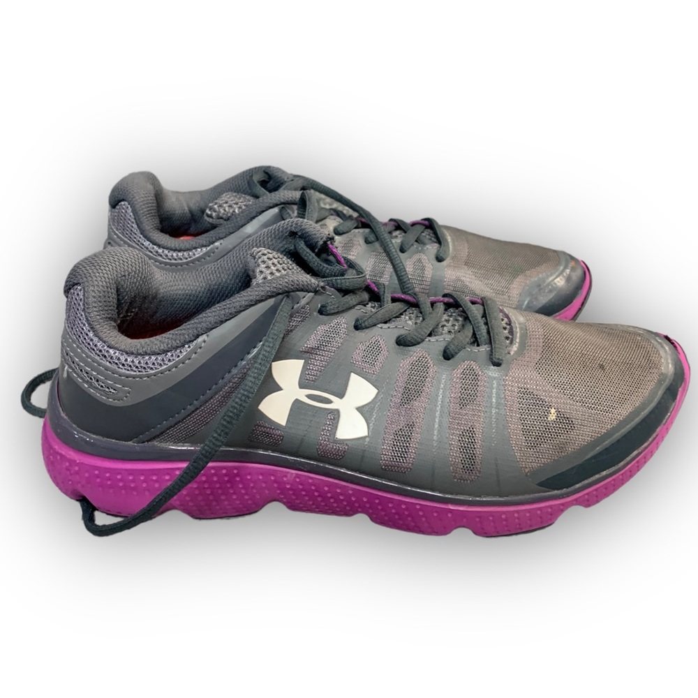 Under Armour • Women's Training Sneakers • Size: 8